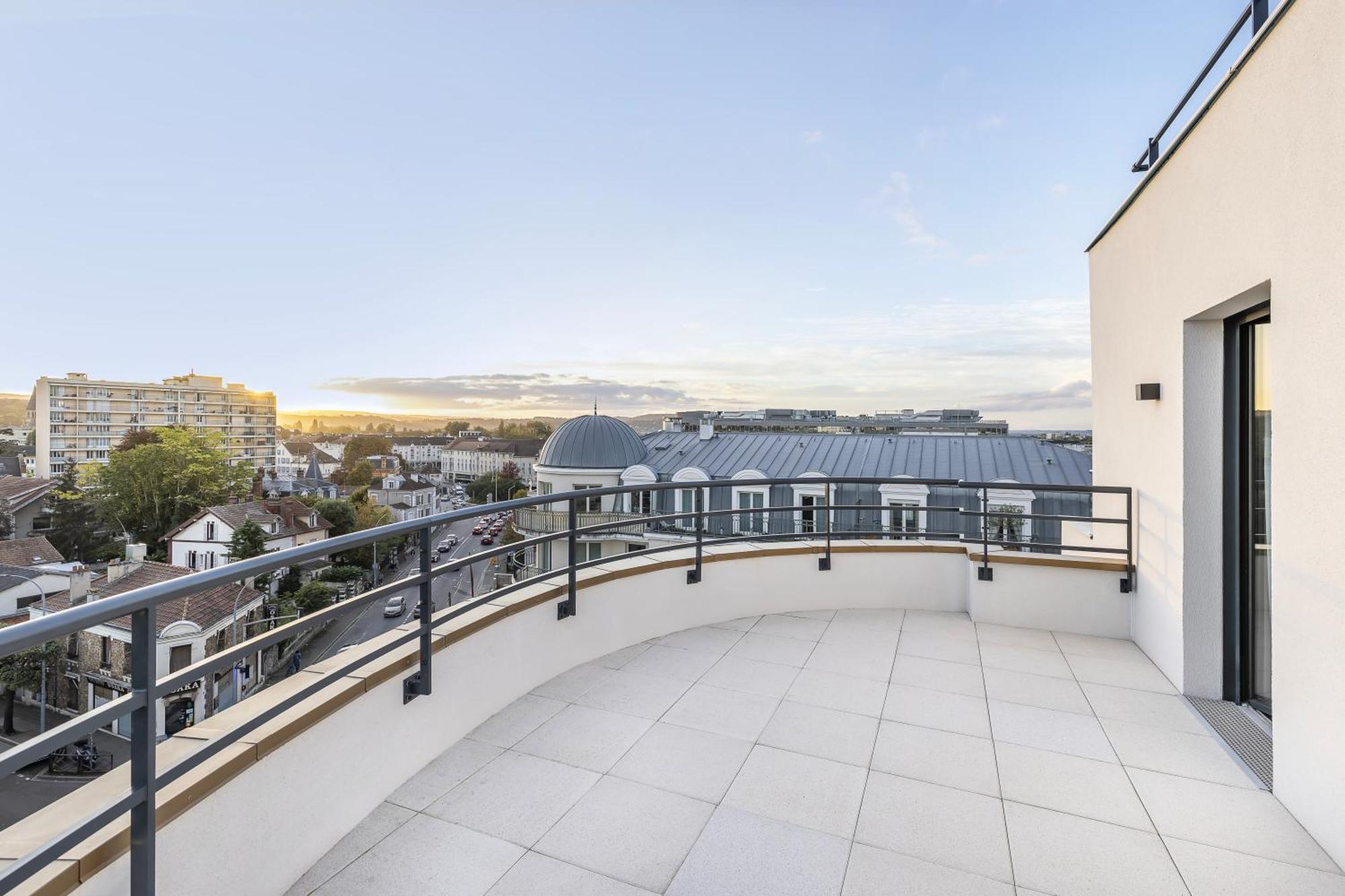 Holiday Inn Express Paris - Poissy By Ihg Exterior photo
