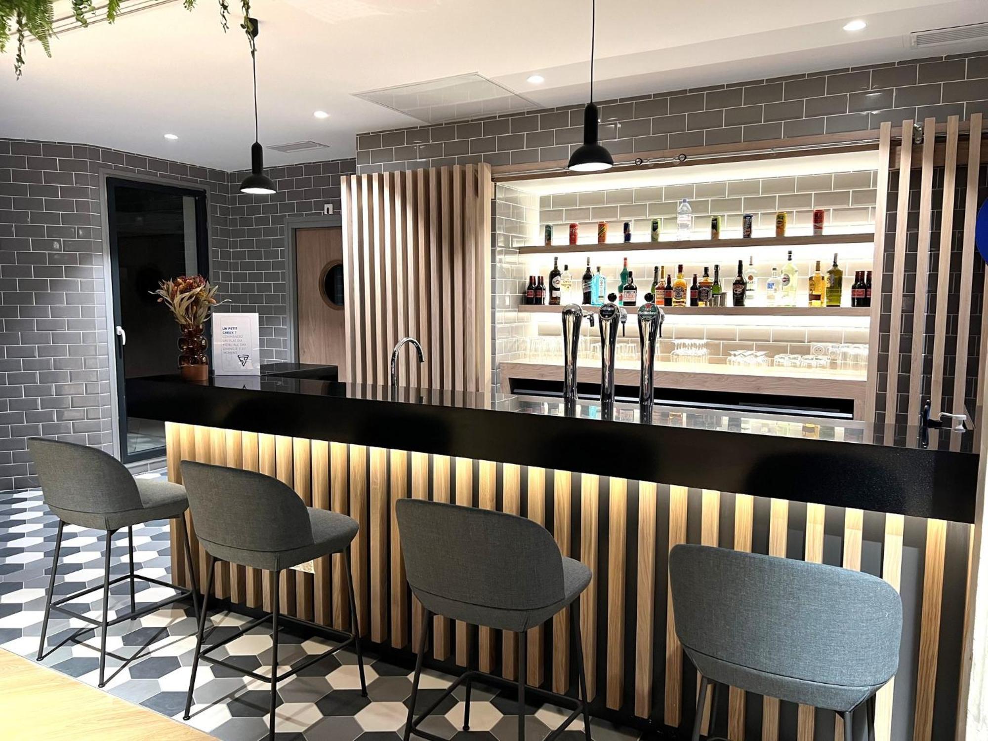 Holiday Inn Express Paris - Poissy By Ihg Exterior photo